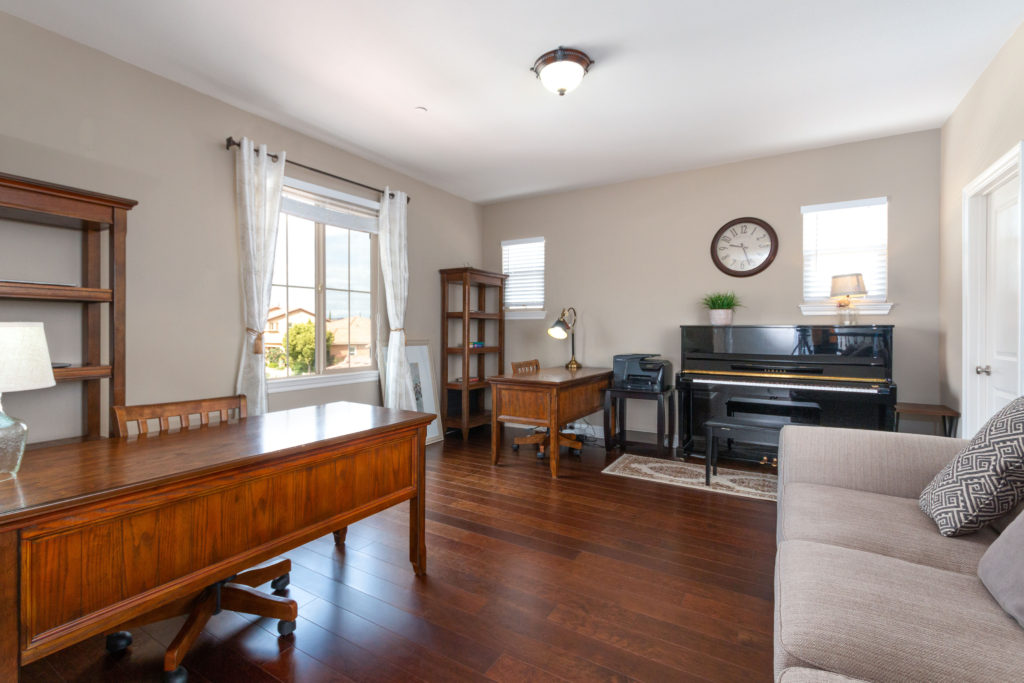 New Listing in Temecula! 6 Serdonis 19