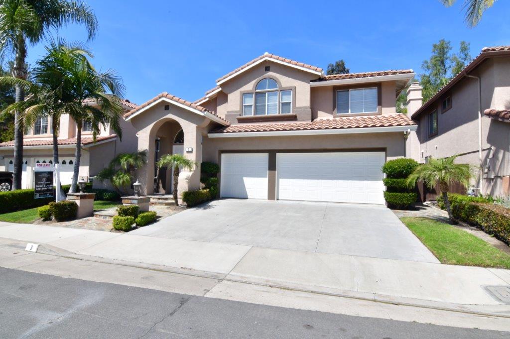 New Luxury Home for Lease at 3 El Corzo in Rancho Santa Margarita, California 1 DSC 7776