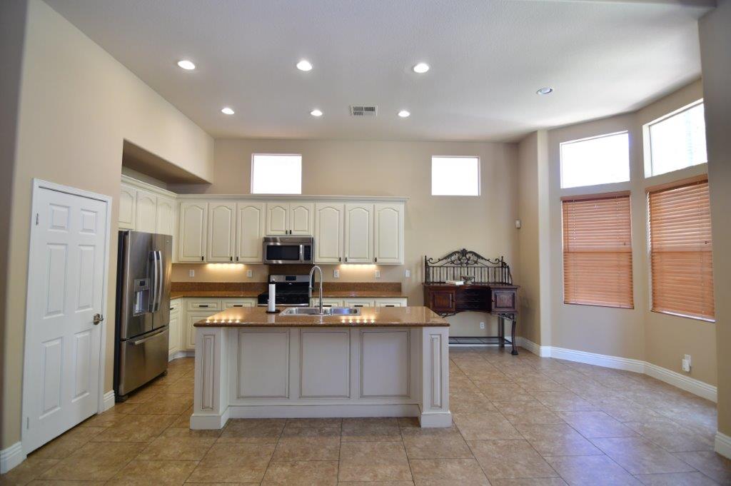 New Luxury Home for Lease at 3 El Corzo in Rancho Santa Margarita, California 4 DSC 7785