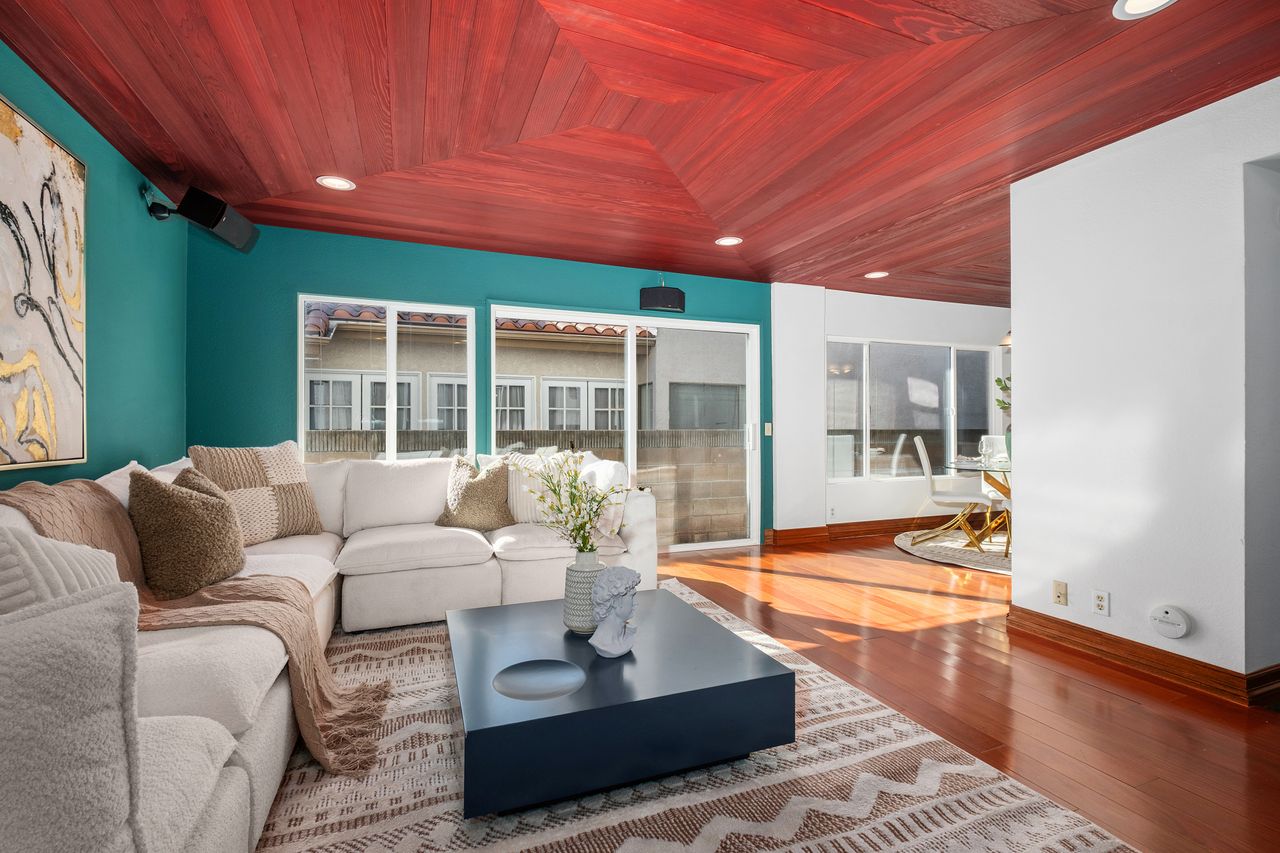 9 Aberdeen in Northwood Irvine SOLD! 30 23 11774140 179938 179938 EI 123