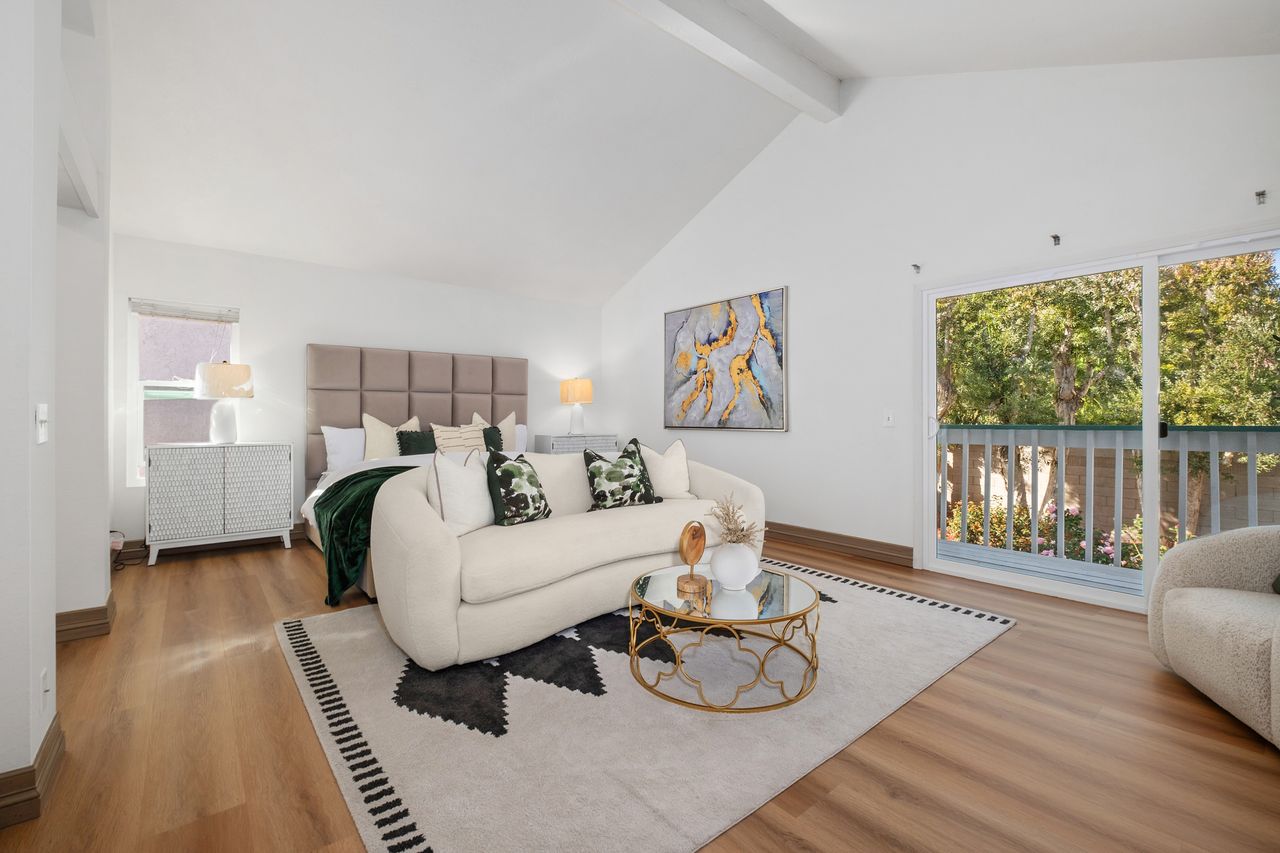 9 Aberdeen in Northwood Irvine SOLD! 36 29 11774146 179938 179938 EI 129
