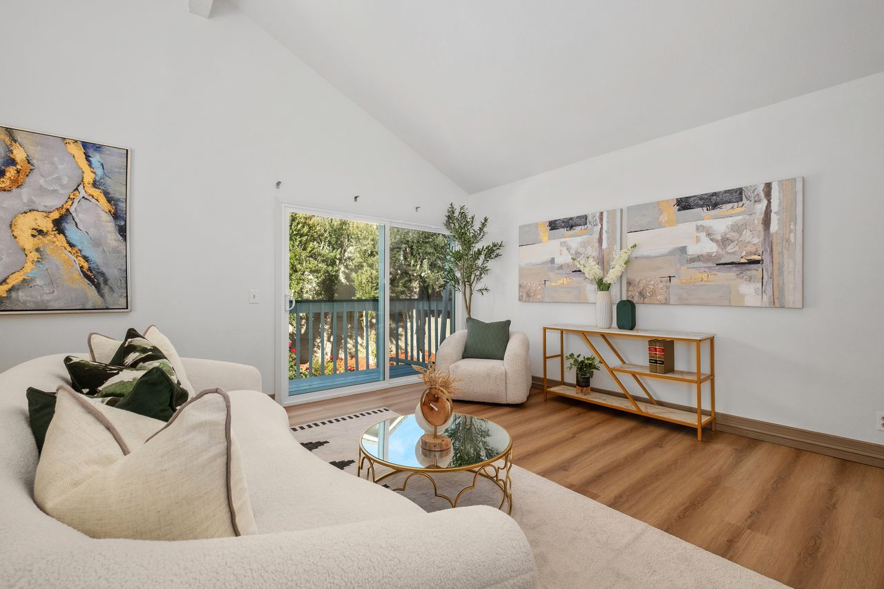 9 Aberdeen in Northwood Irvine SOLD! 37 30 11774147 179938 179938 EI 130