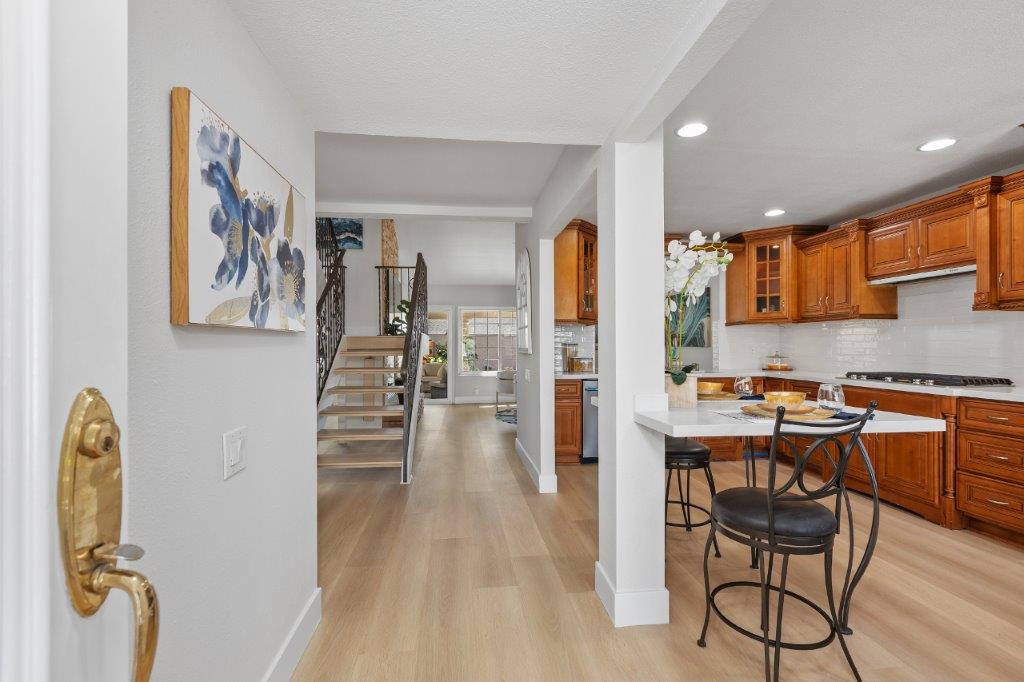 31 Columbus Irvine photo 5
